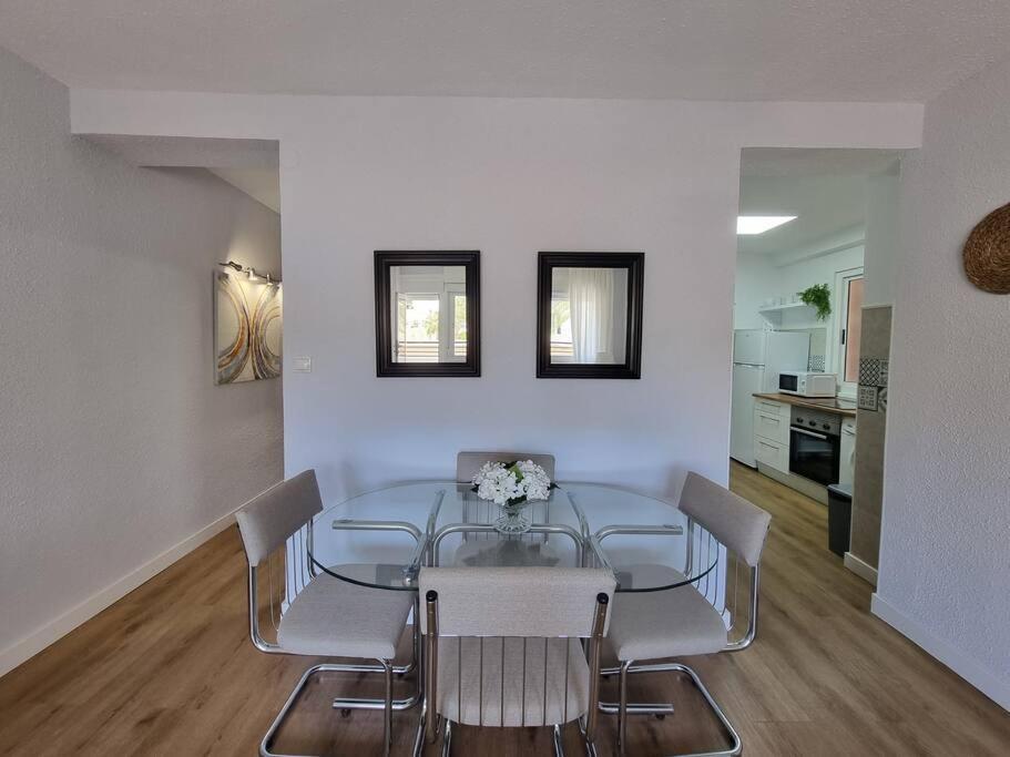 Aguadulce, Apto Santa Monica 2 Hab Con Terraza, Aire, Wifi, A 5 Min De La Playa Агуадулсе Екстериор снимка